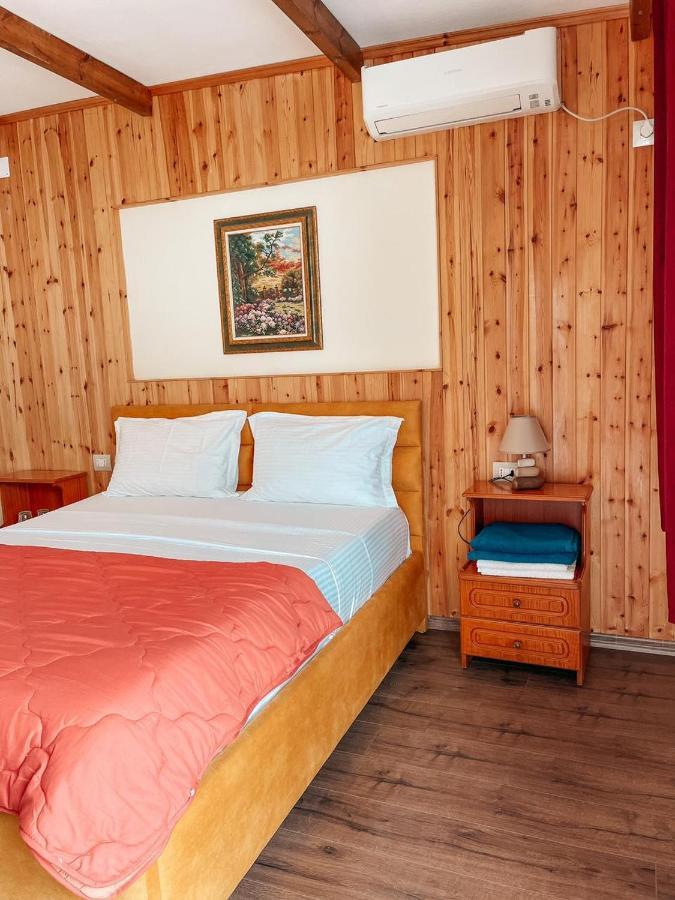 Guesthouse Lord Byron Tepelene Ngoại thất bức ảnh
